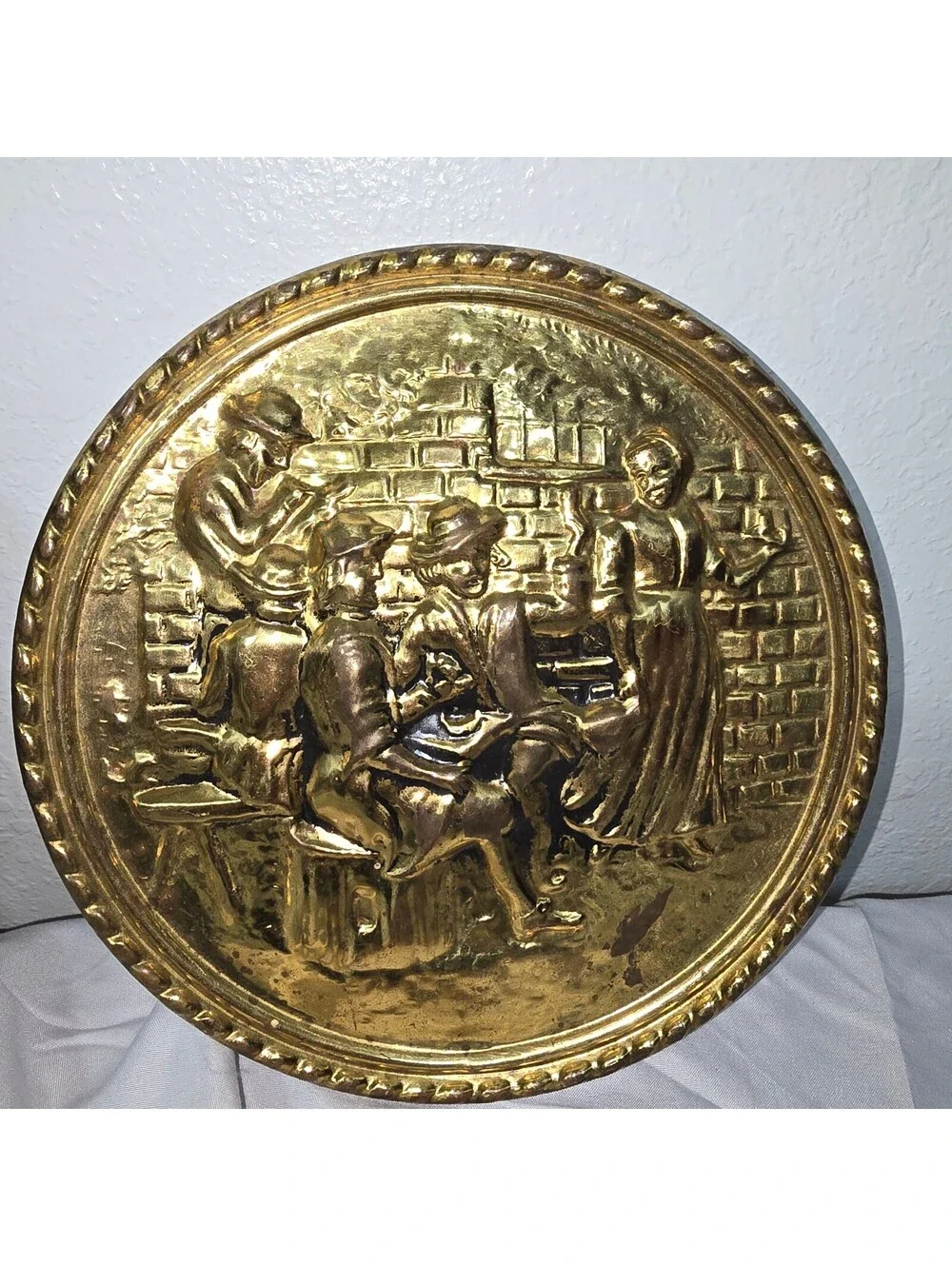 Vintage Peerage English Brass Wall Plates Pair Embossed Pub Tavern Scenes 12